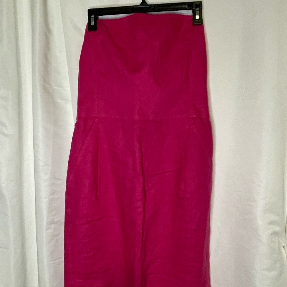 Elegant Pink linen strapless dress.​​​​​